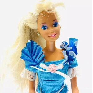 MATTEL BARBIE Doll Long Blond Hair Blue Eyes Top & Skirt 12"Tall Used